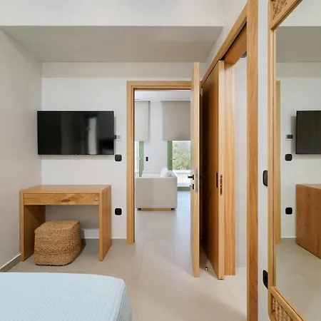 Villa Nomas With Private Pool