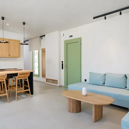 Vila Nomas With Private Pool