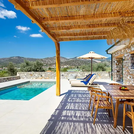 Vila Nomas With Private Pool Potos