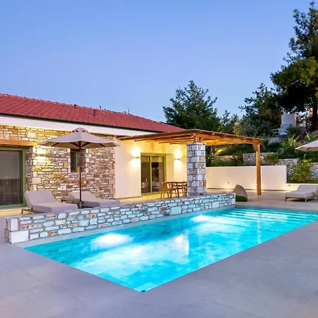 Nomas With Private Pool